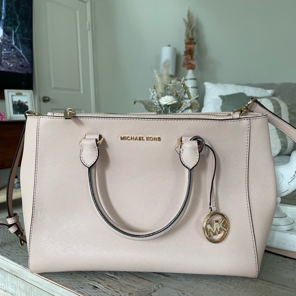 Michael Kors Cream Handbag - Picture 7 of 7